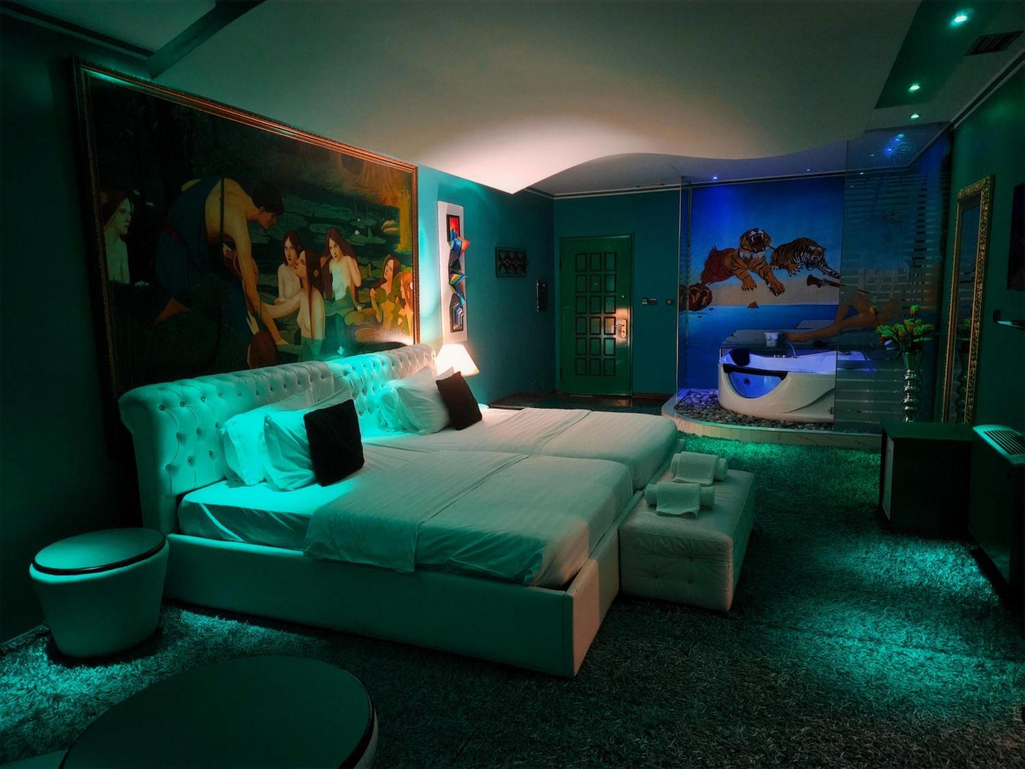 Hotel Rosa Blu Тирана Екстер'єр фото